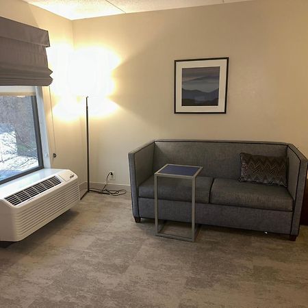 Hampton Inn Doylestown Warrington Exterior photo